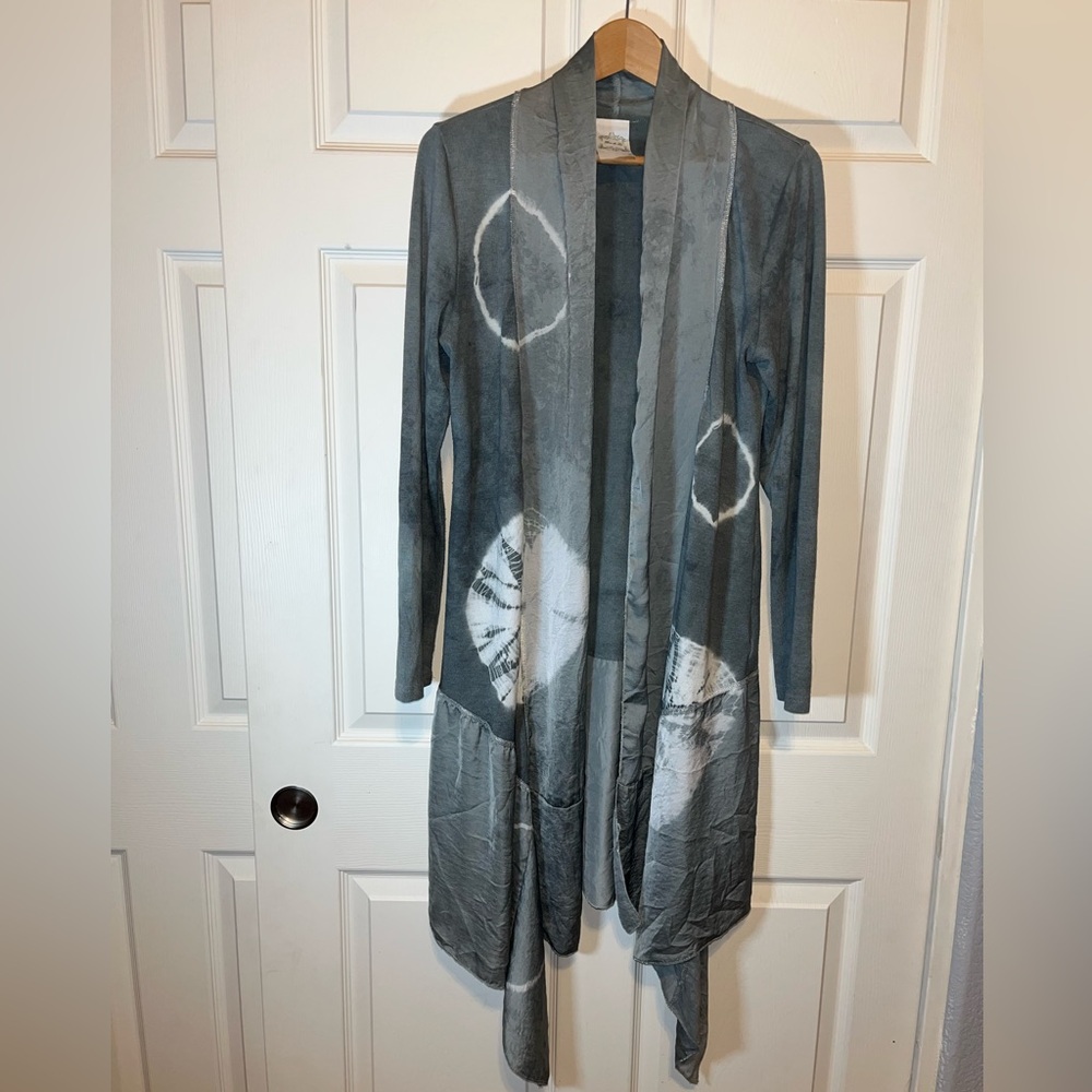 Fleur de Lis Collection Gray and White Cardigan